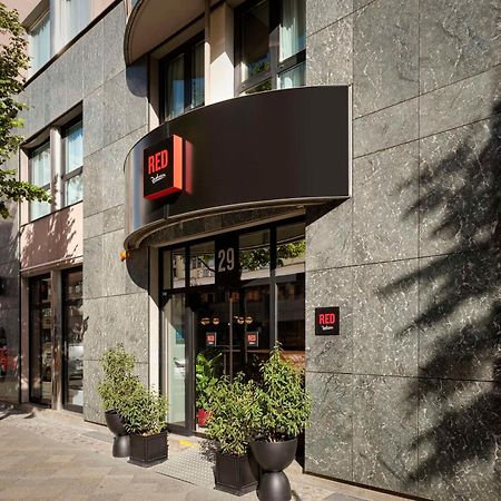 Radisson Red Berlin Kudamm Hotel ภายนอก รูปภาพ
