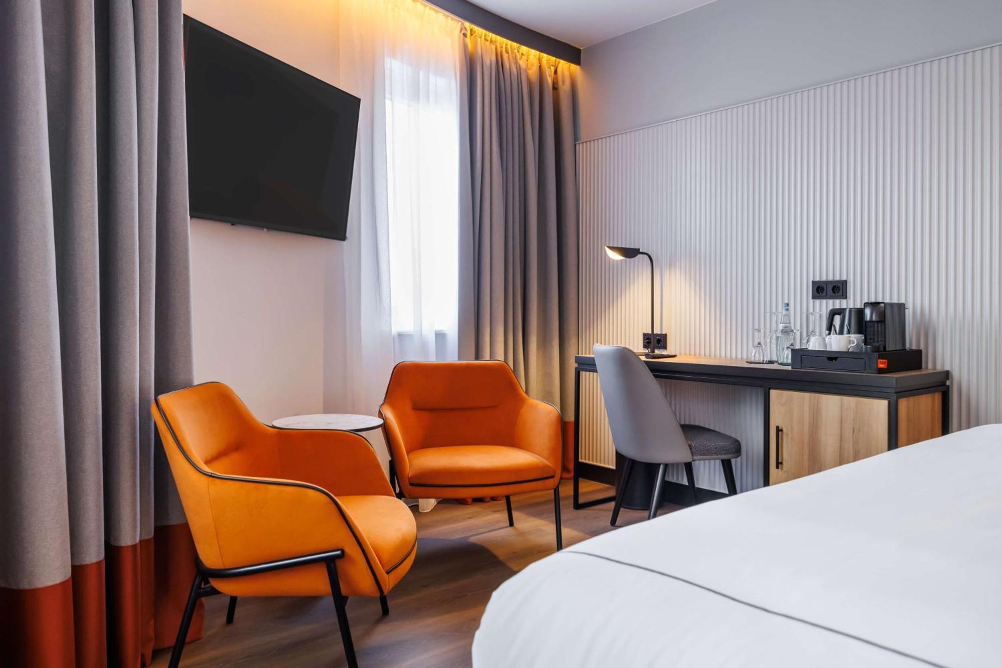 Radisson Red Berlin Kudamm Hotel ภายนอก รูปภาพ