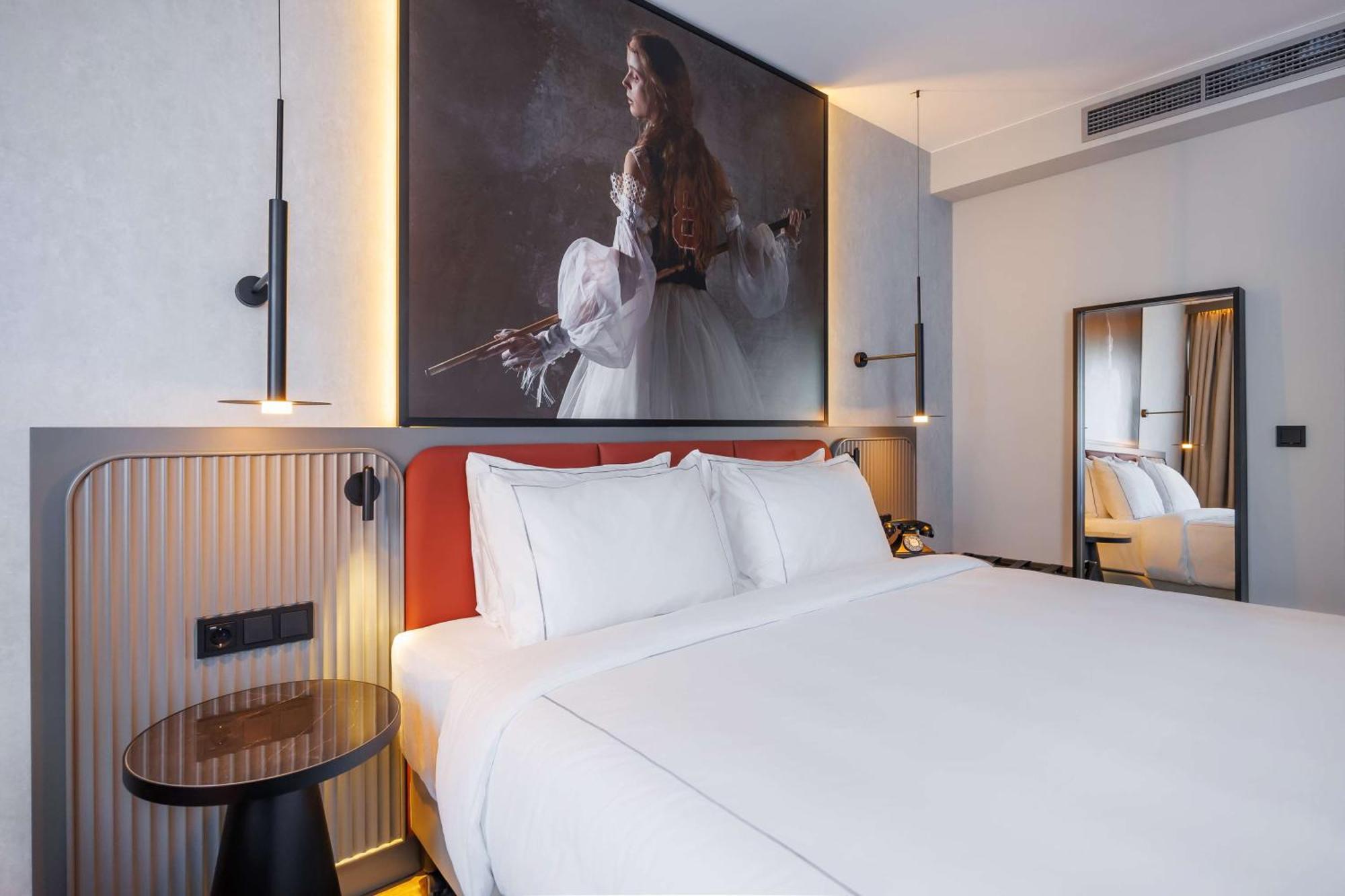 Radisson Red Berlin Kudamm Hotel ภายนอก รูปภาพ