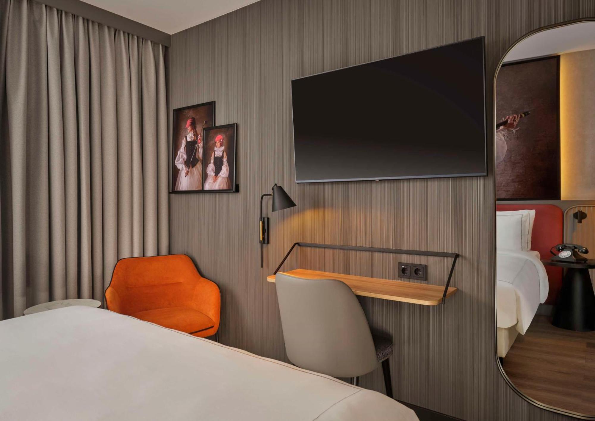 Radisson Red Berlin Kudamm Hotel ภายนอก รูปภาพ