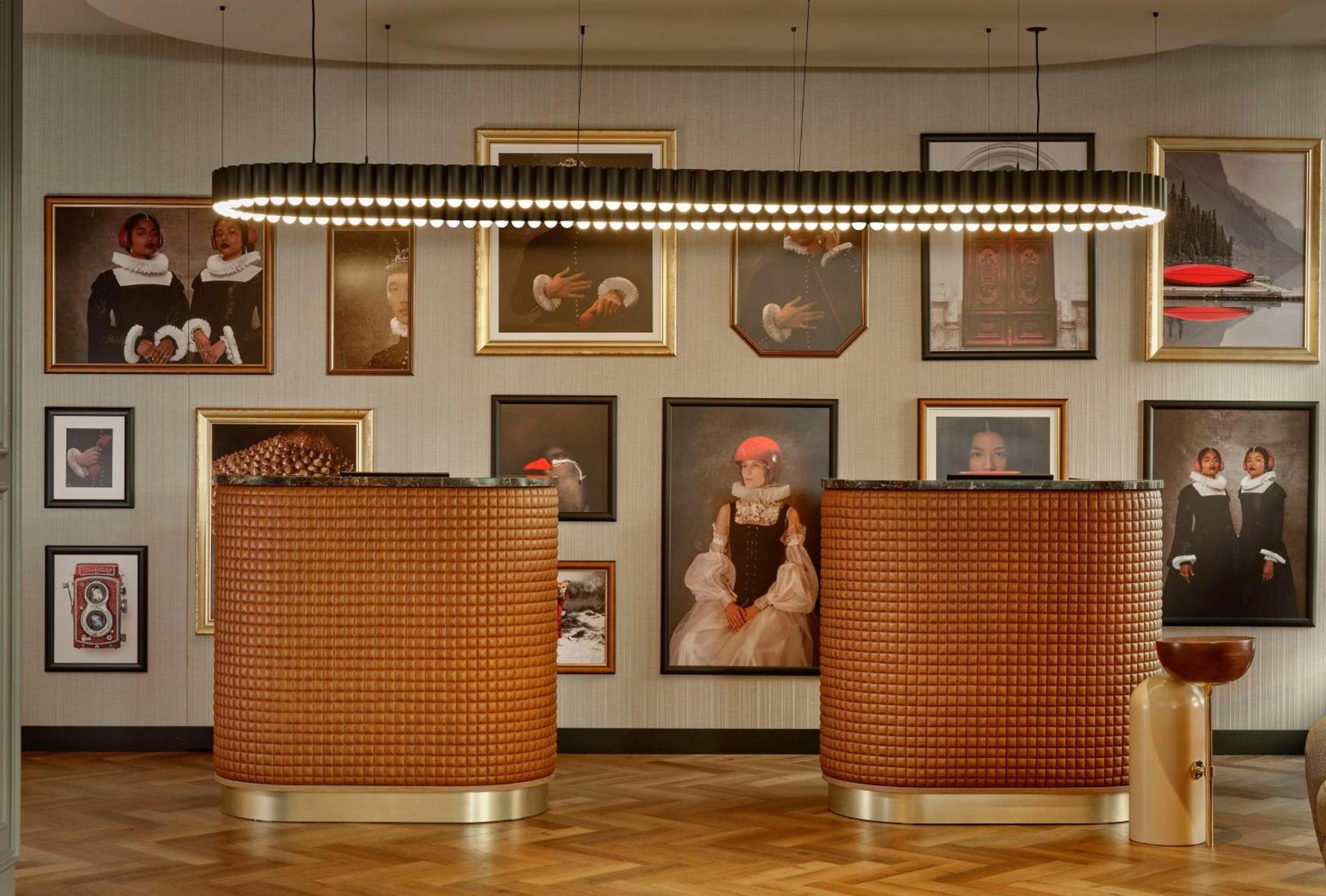 Radisson Red Berlin Kudamm Hotel ภายนอก รูปภาพ